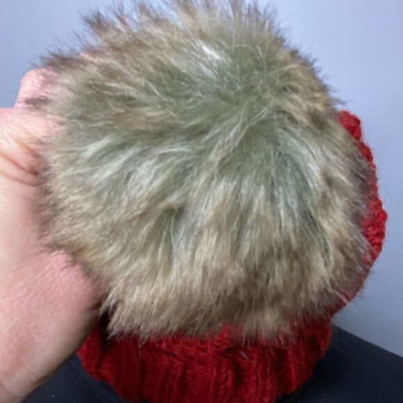 Nirvana Designs Handmade Nepal Red wool lined beanie with brown rabbit pompon - Picture 2 of 8